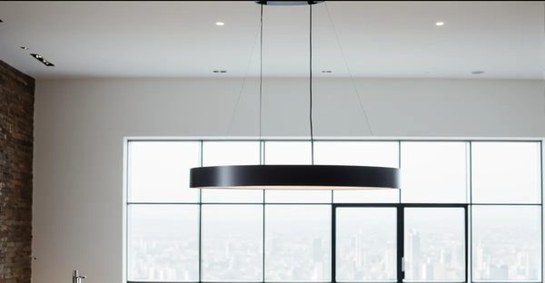 Suspensions élégantes : illuminez votre espace avec style
